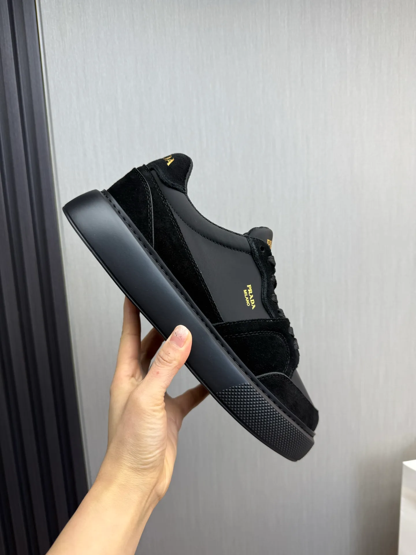 Factory price 560💰 [PRADA] Men’s shoes are popular in the counter, official website is synchronized, 1 high-quality shipment ✔️Original cowhide + cowhide lining, 1🆚1 replica, original sole, 38-45 (45 customized, non-refundable)